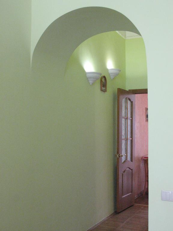 Apartmán Flat On Sheptytskykh Lvov Exteriér fotografie