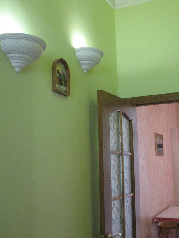 Apartmán Flat On Sheptytskykh Lvov Exteriér fotografie