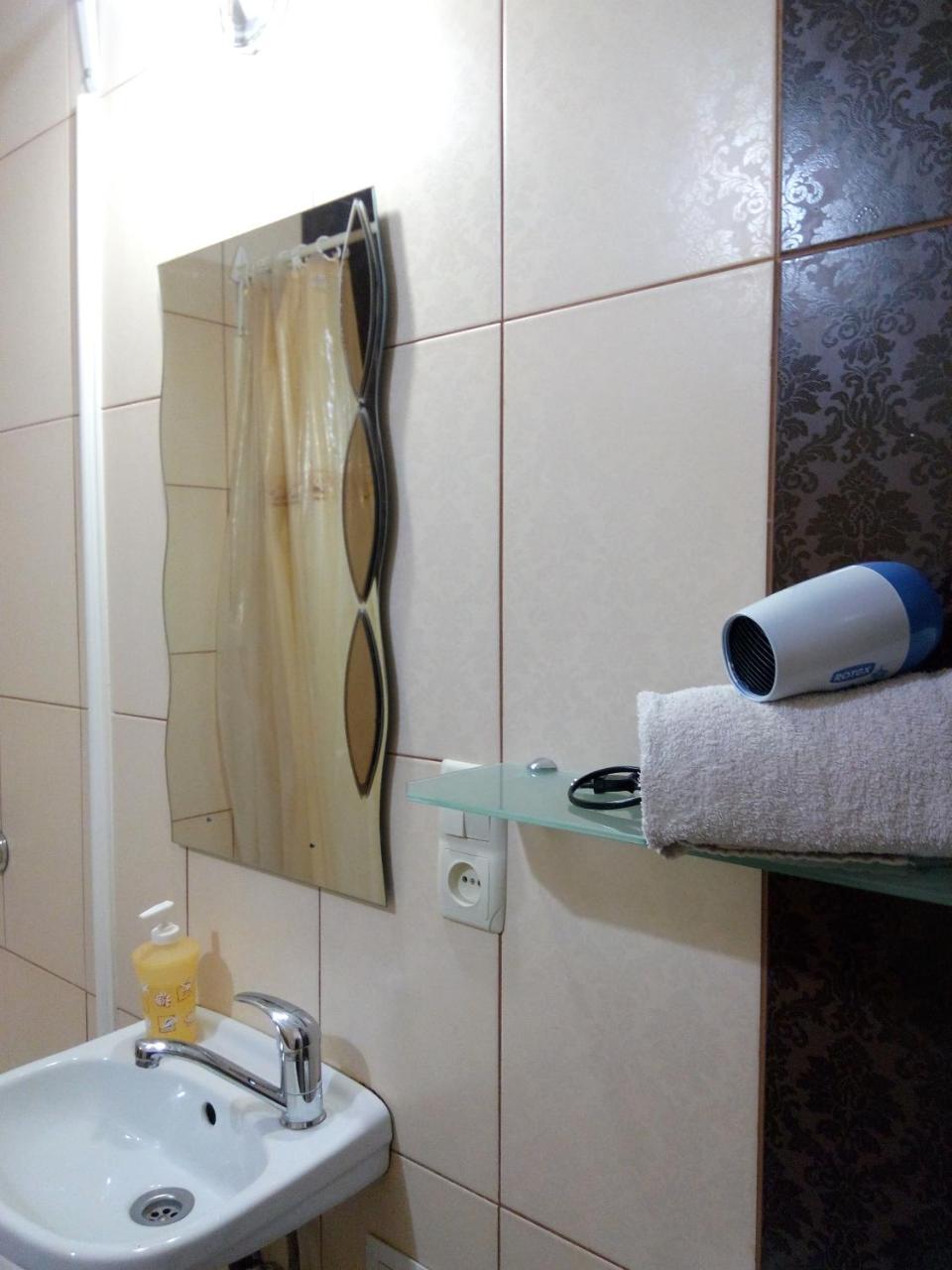 Apartmán Flat On Sheptytskykh Lvov Exteriér fotografie