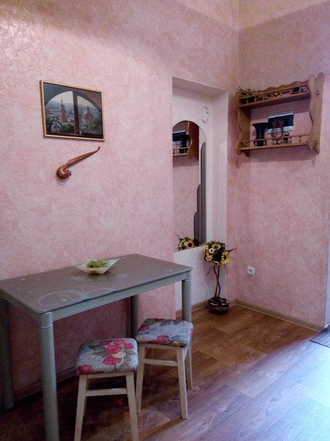 Apartmán Flat On Sheptytskykh Lvov Exteriér fotografie