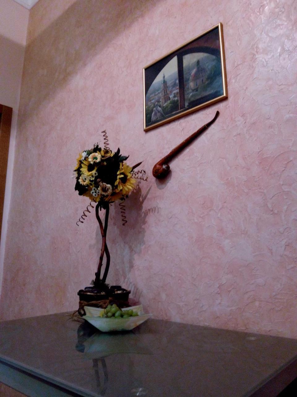 Apartmán Flat On Sheptytskykh Lvov Exteriér fotografie
